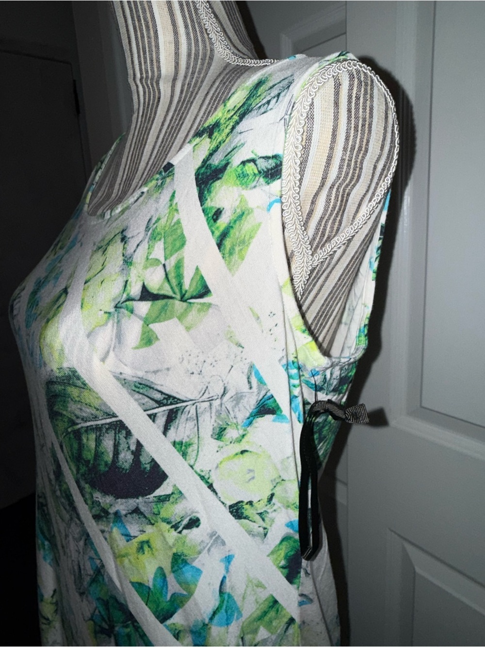 Skye’s the Limit Tropical Leaf Print Maxi Dress Small S Asymmetrical - Picture 4 of 7